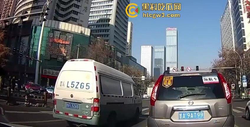 甘肃兰州城关区男子驾车撞伤行人后逃逸 接着又撞伤三人,疯狂逃亡路上再造惨剧! 第6张 甘肃兰州城关区男子驾车撞伤行人后逃逸 接着又撞伤三人,疯狂逃亡路上再造惨剧! 第6张