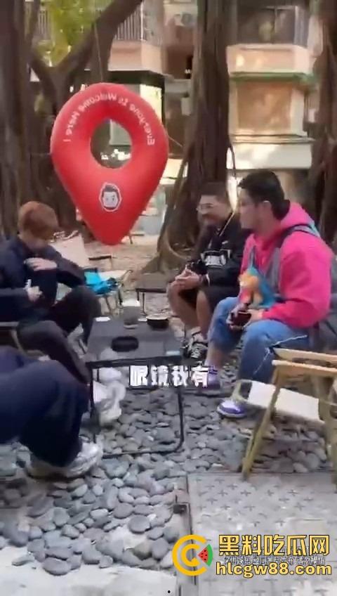 打入成都GAY圈,熊猪文化震碎三观,胖熊陪床8000块,花钱买个肉山压床?到底是什么口味? 第3张 打入成都GAY圈,熊猪文化震碎三观,胖熊陪床8000块,花钱买个肉山压床?到底是什么口味? 第3张