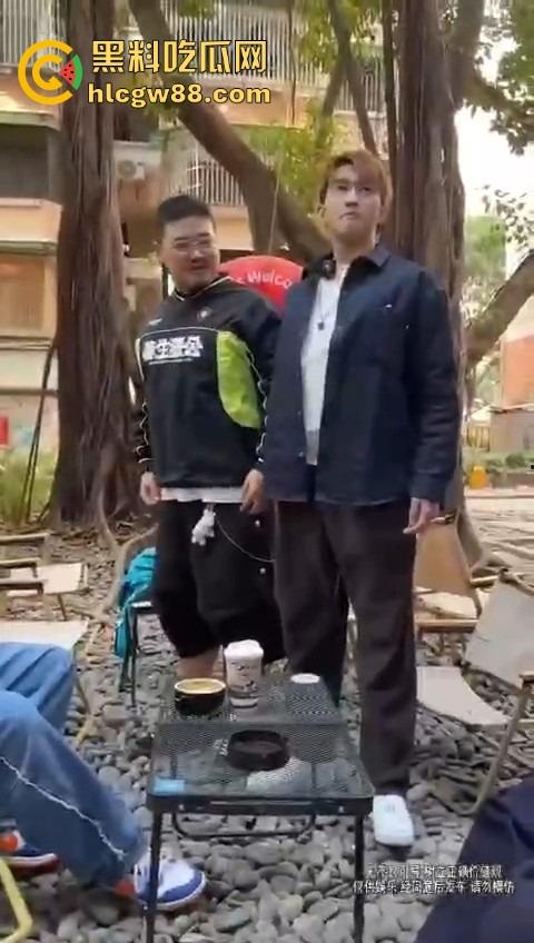 打入成都GAY圈,熊猪文化震碎三观,胖熊陪床8000块,花钱买个肉山压床?到底是什么口味? 第6张 打入成都GAY圈,熊猪文化震碎三观,胖熊陪床8000块,花钱买个肉山压床?到底是什么口味? 第6张