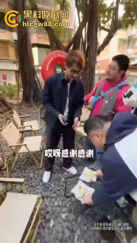 打入成都GAY圈,熊猪文化震碎三观,胖熊陪床8000块,花钱买个肉山压床?到底是什么口味? 第7张 打入成都GAY圈,熊猪文化震碎三观,胖熊陪床8000块,花钱买个肉山压床?到底是什么口味? 第7张