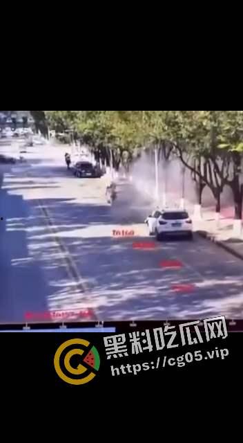 缅甸炮弹再次过境 落在南伞江城家园 造成建筑物损伤以及至少死伤1人 现场画面曝光  第1张