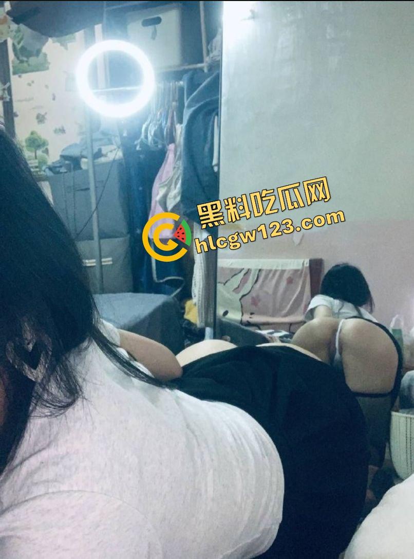 群友爆料前女友【宋蒨】JK黑丝公交车,02年小骚货不上班专靠男人养,两年感情换一顶绿帽! 第17张 群友爆料前女友【宋蒨】JK黑丝公交车,02年小骚货不上班专靠男人养,两年感情换一顶绿帽! 第17张