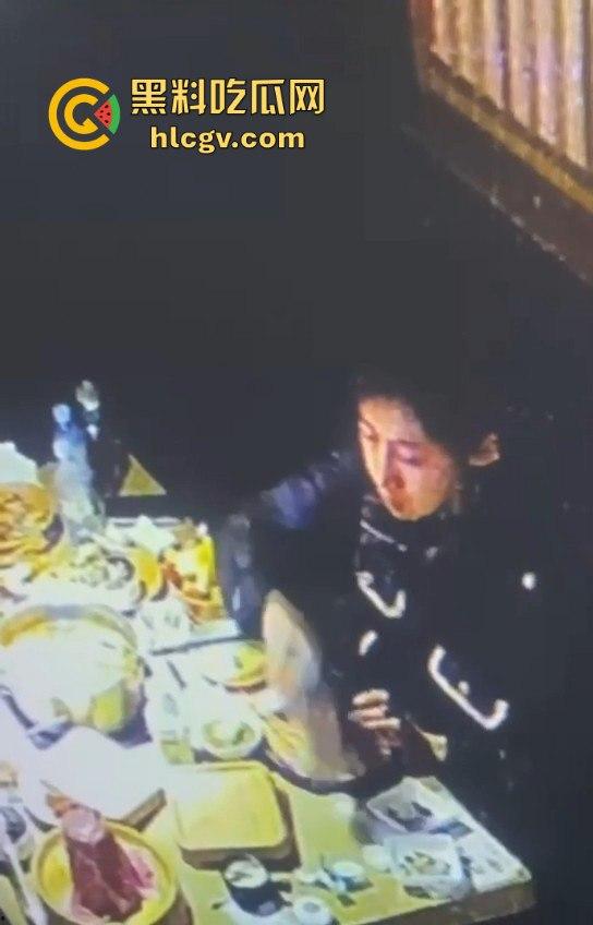 小仙女白嫖神操作！没舔狗付钱，竟拔逼毛栽赃商家，老板看傻眼！  第6张