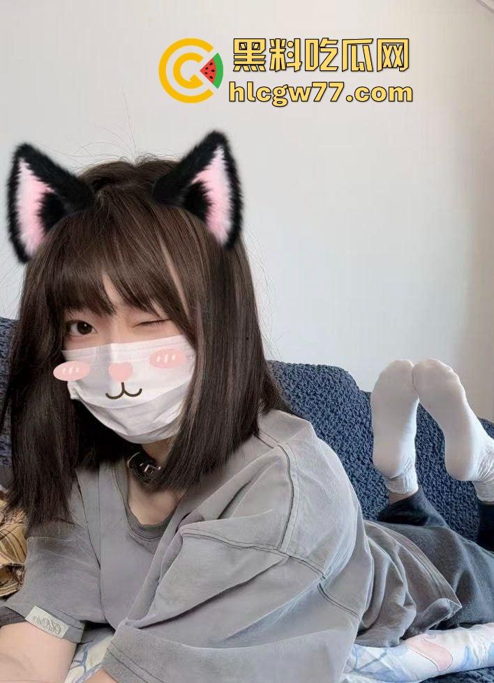 抖音14w粉丝网红【公主电闪】私密视频照片流出 卖片哥的评论都被删完了 女上骑乘超熟练！  第4张