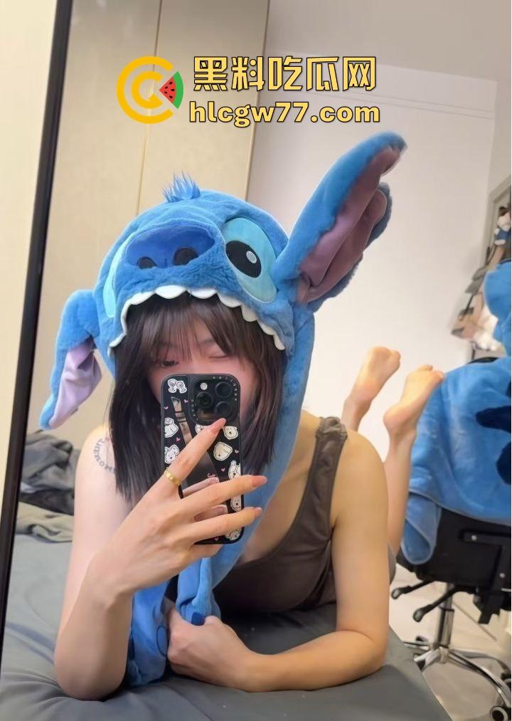 抖音14w粉丝网红【公主电闪】私密视频照片流出 卖片哥的评论都被删完了 女上骑乘超熟练！  第14张