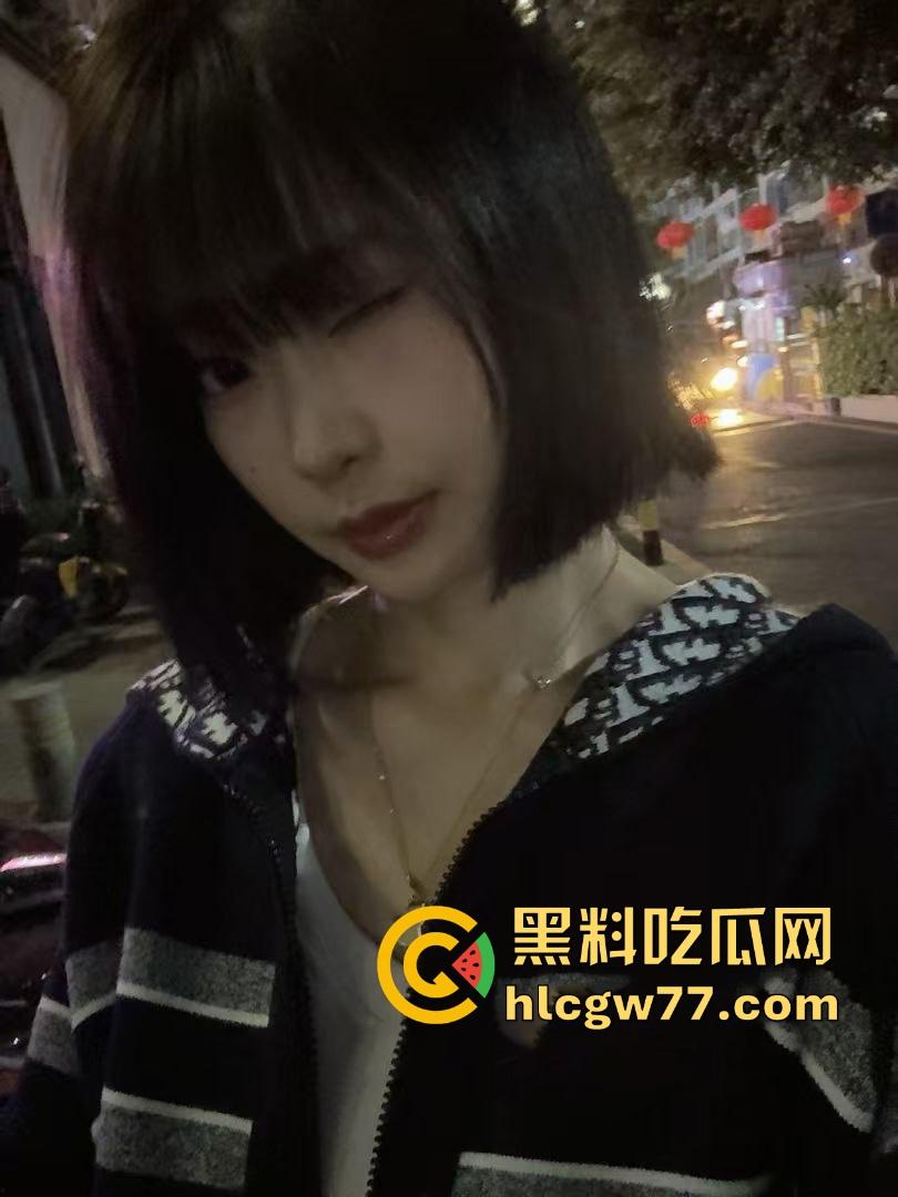 抖音14w粉丝网红【公主电闪】私密视频照片流出 卖片哥的评论都被删完了 女上骑乘超熟练！  第21张