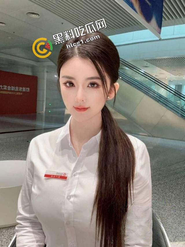 沈阳中国银行客户经理『管婧瑜』对待客户服务周到 办理业务送逼操 发裸照勾引客户做爱  第1张
