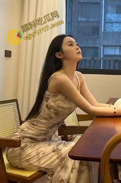 深圳南山国际学校【肖俞葫】与男友私拍视频流出:御姐气质风情万种,傲人身材爆炸眼球! 第3张 深圳南山国际学校【肖俞葫】与男友私拍视频流出:御姐气质风情万种,傲人身材爆炸眼球! 第3张