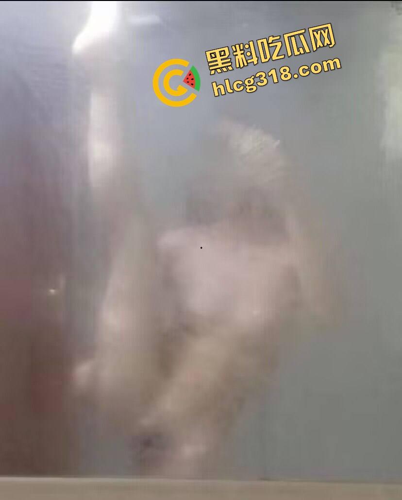 南昌街舞老师『范田』开房，被后入操着还自己粘假屌玩深喉来双飞自己，最后求着要射脸当护肤！  第6张