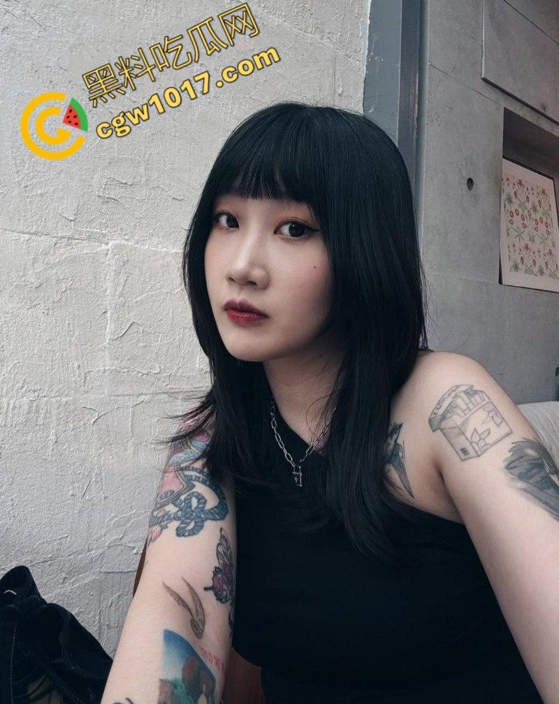 狂野纹身美女【柔柔】私密视频惊爆网络！唇舌撩人，臀波乳浪，肉棒深接，粗野激情，欲望爆棚  第2张