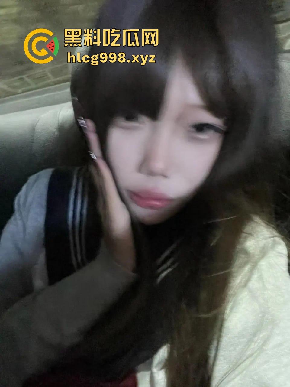 花臂精神小妹原来这么猛！探花爆日完她还不够，朋友圈爆料：一天不被操就要自己冲两次！  第13张