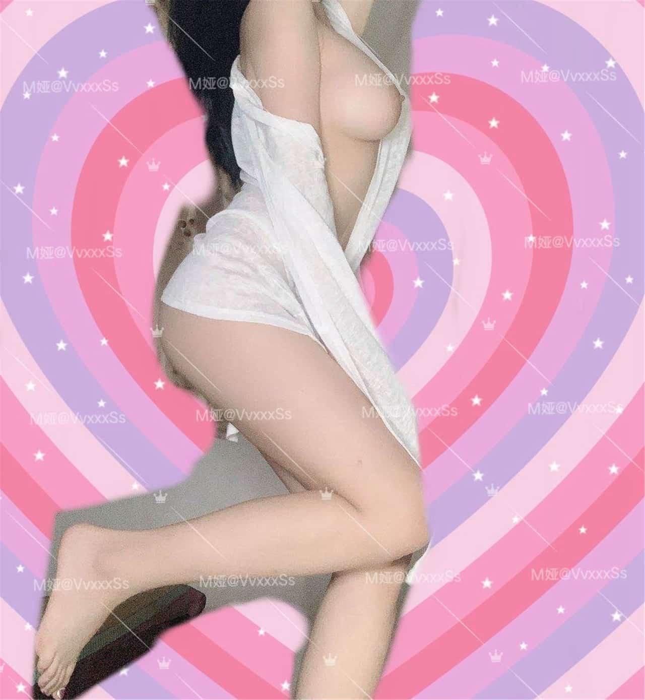 M娅--身材顶爆，巨乳超S曲线，男人梦寐欲求的女人。人间尤物，魔鬼身材！令男性血脉喷张的完美娇躯扭动起来，完全就是抵挡不住的惊人诱惑80p 54v合集  第5张