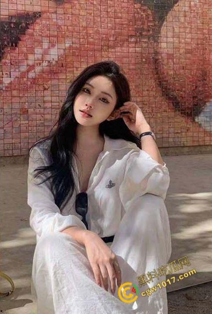 海角大神与骚逼表姐醉后偷情!疯狂求欢,姐夫不知情下,侄子精液全盘接收,兄弟姐妹家庭大乱斗 第3张 海角大神与骚逼表姐醉后偷情!疯狂求欢,姐夫不知情下,侄子精液全盘接收,兄弟姐妹家庭大乱斗 第3张