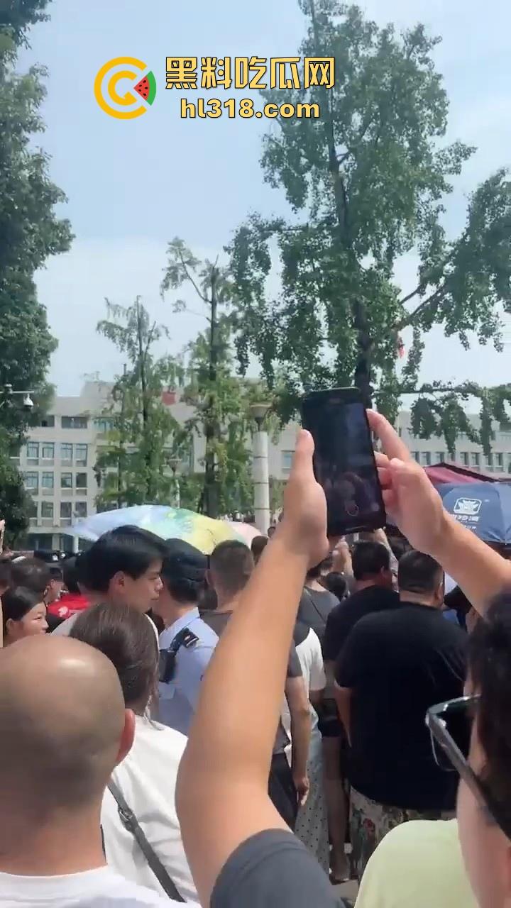 四川江油霸凌事件！持着母亲是公安局副局长就随便霸凌残疾人的孩子？还诱导其父签谅解书，激起民愤！  第16张