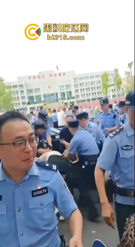 四川江油霸凌事件！持着母亲是公安局副局长就随便霸凌残疾人的孩子？还诱导其父签谅解书，激起民愤！  第22张