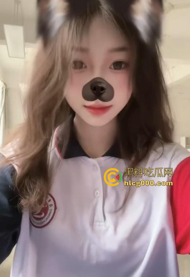 瓜友投稿！广东韶关实验中学骚逼母狗【解璐菲】千里送逼飞往重庆与前任异地打炮，被男友发现后怒爆私密视频！  第7张