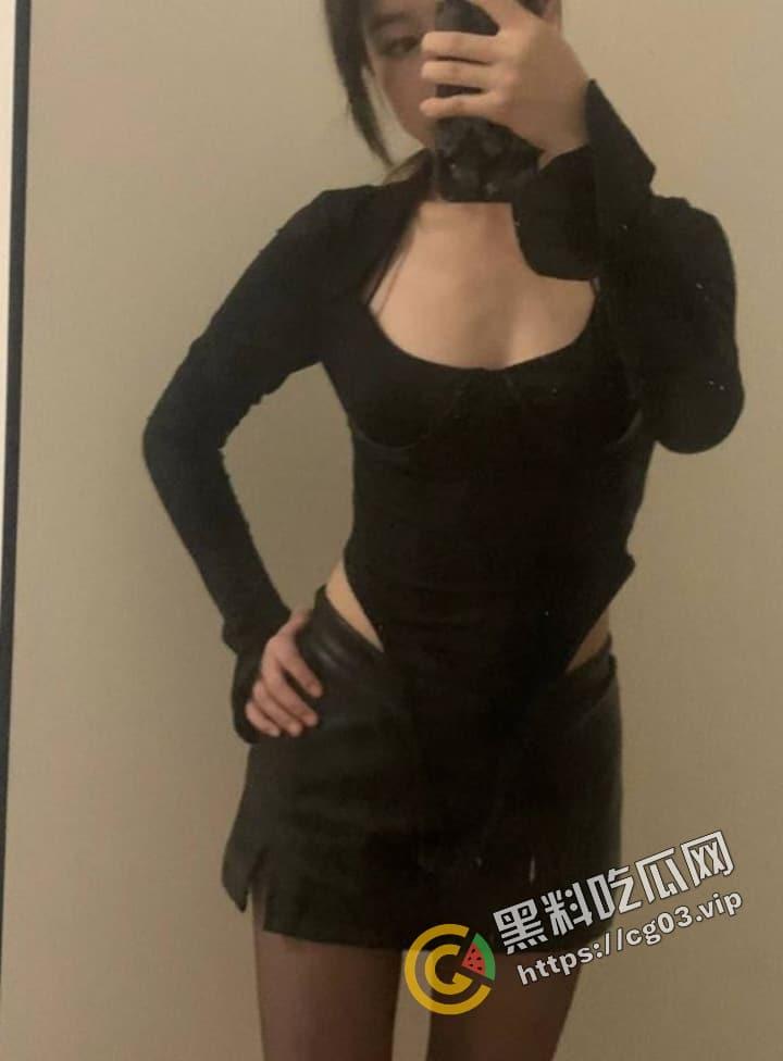 曝光!长沙万达金融写字楼物业约炮老混圈女【zwz】母狗属性拉满 特别是酒后做爱都是一脸懵逼 第1张 曝光!长沙万达金融写字楼物业约炮老混圈女【zwz】母狗属性拉满 特别是酒后做爱都是一脸懵逼 第1张