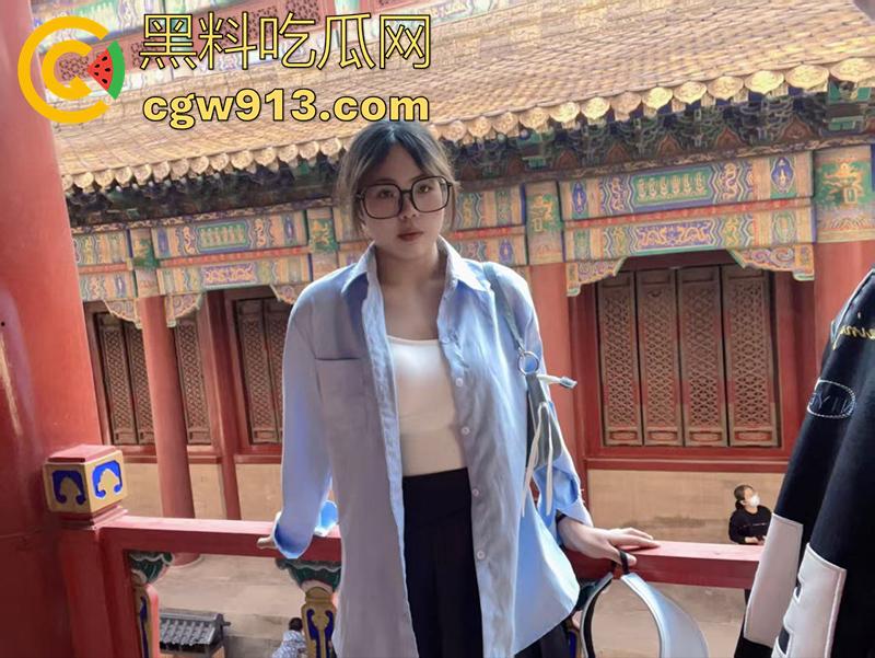 奶大就是硬道理，四川达州的骚货【王锦秀】，背着男友视频露出大奶给金主看，这奶子做爱时绝对能晃起飞了！  第5张