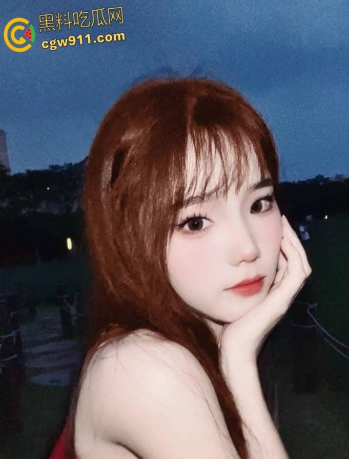 北京理工清纯嫩妹【贺钰】，清纯校花变口交女王，露脸深喉张嘴接精，镜子前翘臀后入狂抽猛插！  第2张