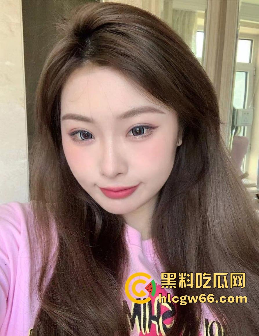 大连理工大学【周诗琦】与男友做爱私拍泄密 超清纯的小女友没想到在私下却极为淫荡！  第5张