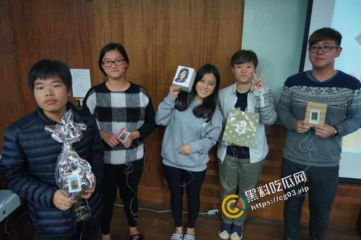 台湾中华大学 运输科技与物流管理系【黄子轩】性爱视频流出 全程表情痛苦  实则呻吟不断享受大屌蹂躏 第11张