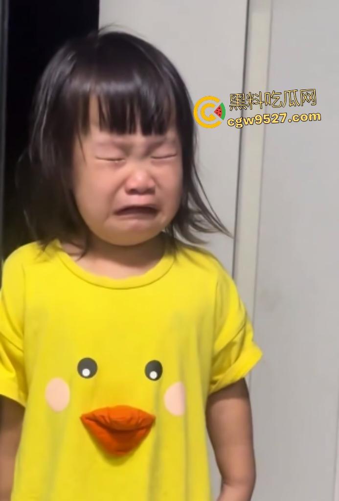 女网友自曝7年婚姻老公出轨！客厅吵架砸东西，吼女儿“爸爸不要你”，全网怒喷活该老公出轨！  第8张