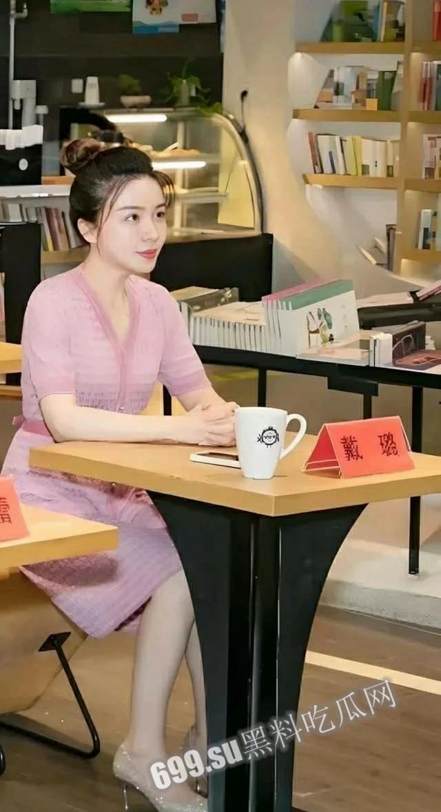 扬州副市长和副局长戴璐的瓜！扬州商务局副局长戴璐与副市长 婚房多次偷情被老公录像曝光 【40分钟视频】  第2张