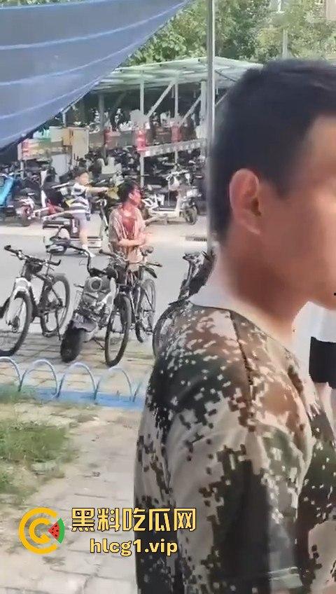 军训压力大？河南大学软件学院大三生宿舍爆发持刀大战,宿舍变修罗场！  第4张