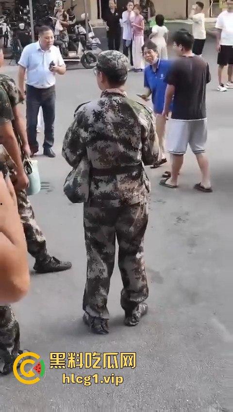 军训压力大？河南大学软件学院大三生宿舍爆发持刀大战,宿舍变修罗场！  第6张