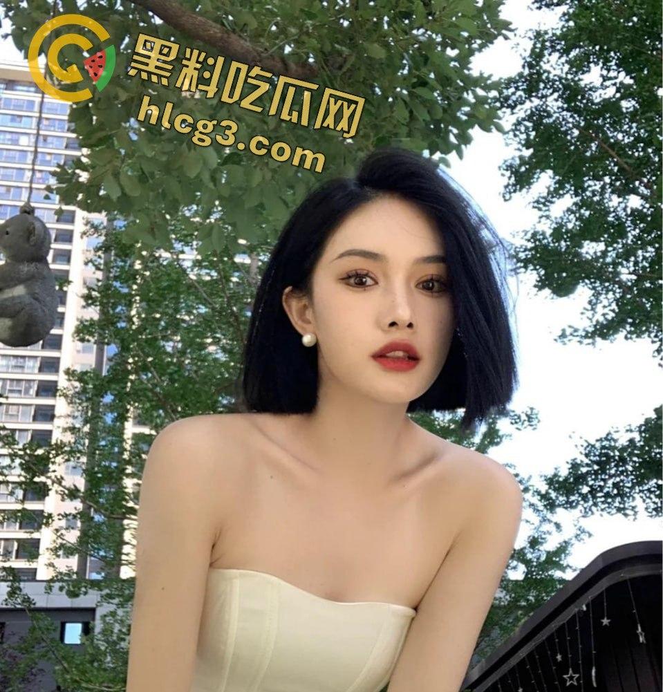 山东师范大学美女学生『薛菲』街头醉酒后被两人拉至路边强奸  被两男子插嘴后入 第2张