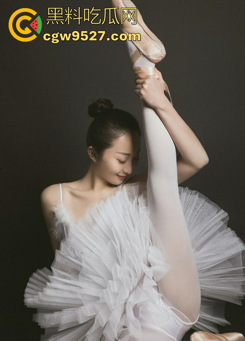 极品身材长腿舞蹈生，颜值清纯美腿性感诱人，跪地吃鸡女上位骑乘，无套爆操内射灌精！  第7张