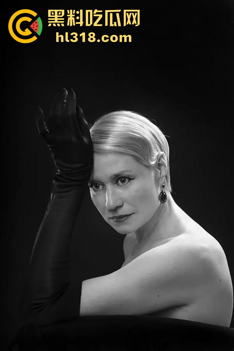 丹麦影后真枪实弹出演《女王诱罪》,后妈背着老公勾引继子,真实口交后入,找回久违的激情,太刺激了! 第3张 丹麦影后真枪实弹出演《女王诱罪》,后妈背着老公勾引继子,真实口交后入,找回久违的激情,太刺激了! 第3张