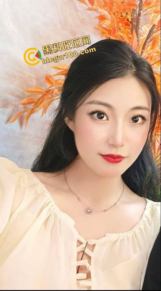 陕西西安反差人妻骚货母狗【何盈盈】酒店开房操逼至胸闷，女上位淫荡骑乘性爱泄密！独家投稿曝光流出！  第4张