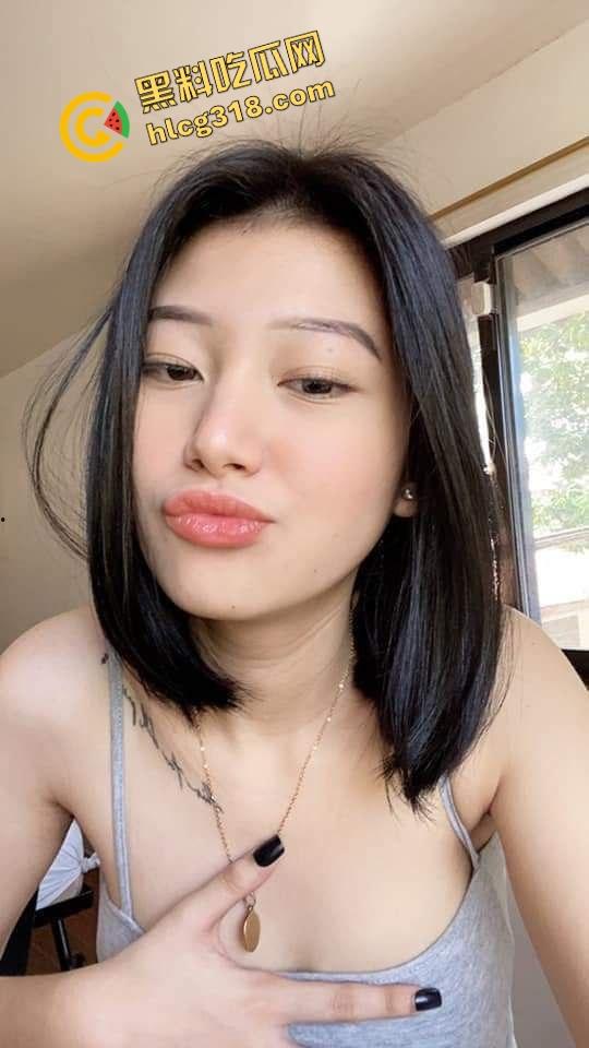 东南亚不止有园区，还有会玩的母狗，掰开嫩逼给前任留影，全程配合任由爆操，KK都招不来这样的骚逼！  第1张