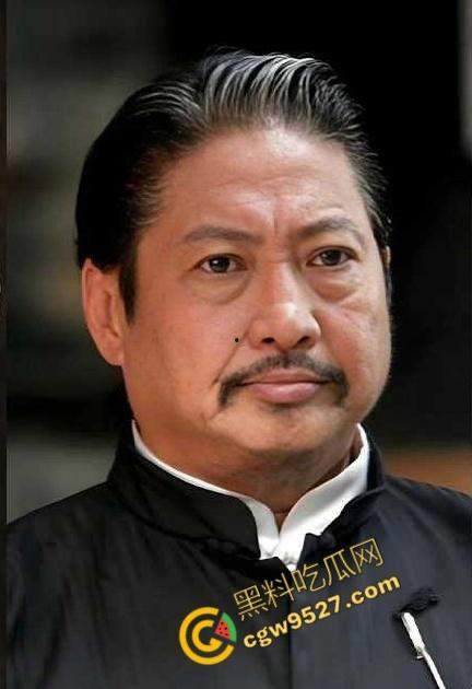 明星也淫乱!香港功夫巨星【洪金宝】儿媳【周家蔚】群交视频大曝光,1女V多男,画面真刺激 第2张 明星也淫乱!香港功夫巨星【洪金宝】儿媳【周家蔚】群交视频大曝光,1女V多男,画面真刺激 第2张