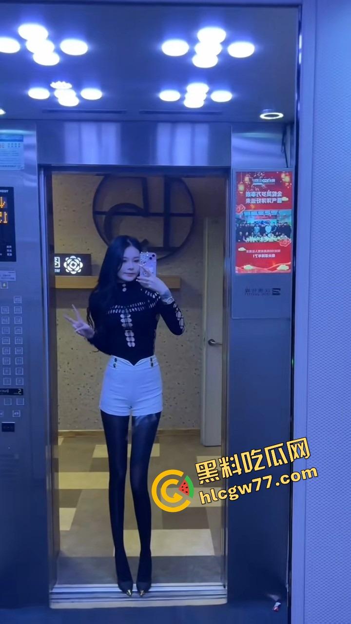 抖音8万粉小网红【神仙姐姐】翻车 纹身御姐表面高冷 私下被金主调教成听话母狗 不雅视频疯传！  第11张