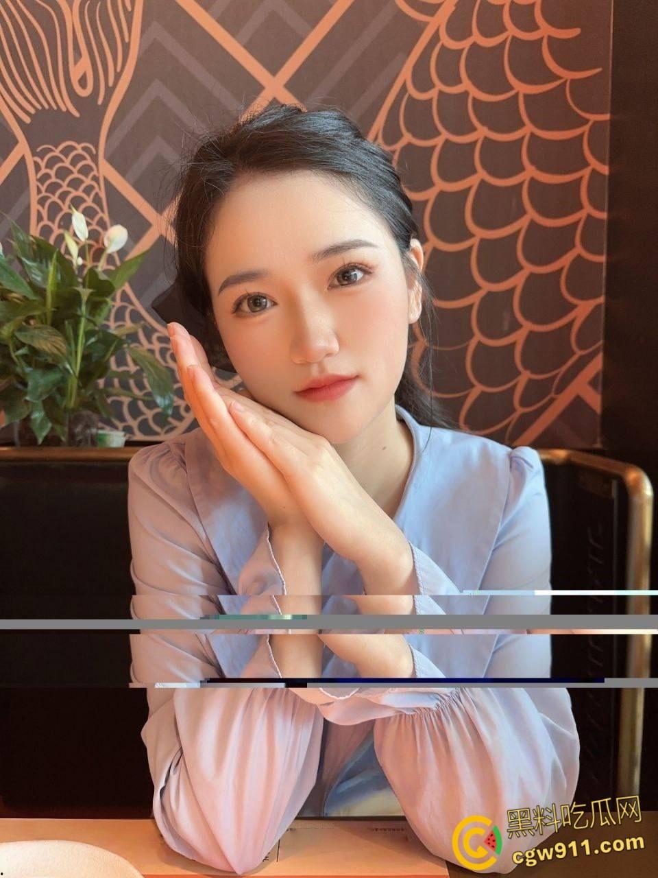 贵阳花溪保利溪湖【徐颖】,肉丝少妇足交勾引,白丝跪地口交吞精,蒙眼口塞内裤调教,高潮到呻吟连连! 第3张 贵阳花溪保利溪湖【徐颖】,肉丝少妇足交勾引,白丝跪地口交吞精,蒙眼口塞内裤调教,高潮到呻吟连连! 第3张