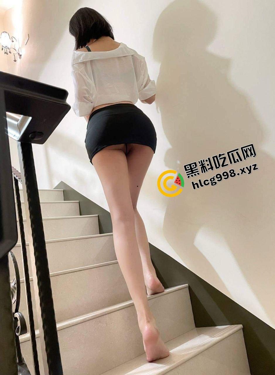 抖音可盐可甜模特骚鸡『吧唧璐璐er』大哥直播间跑车加V 直接约出来当炮友干 独家曝光！  第3张