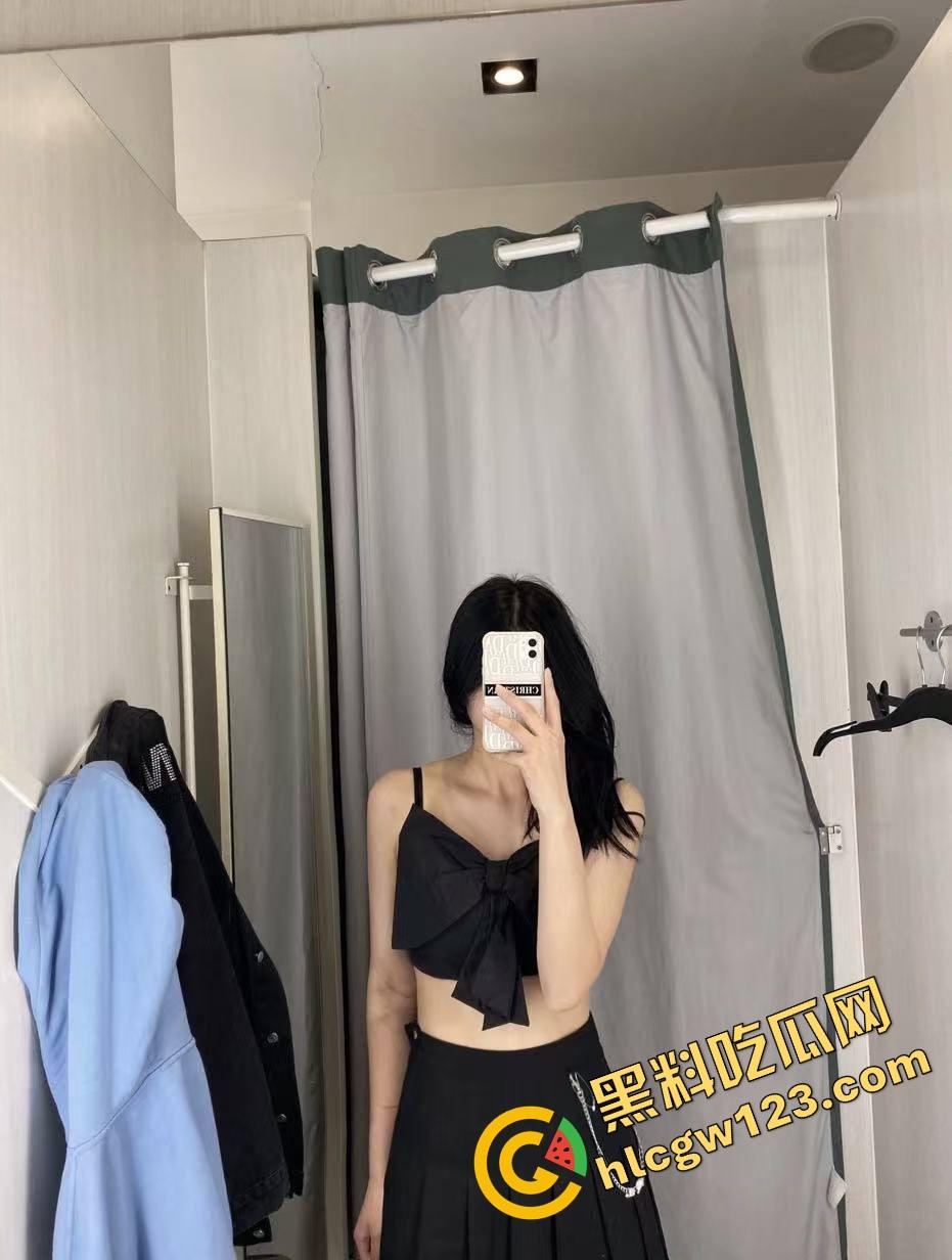 帝都佳乐健身房健身名媛『田尤溪』被爆约炮流出,渔网装白丝黑丝轮番开干,肥臀翘到爆、撸点拉满! 第5张 帝都佳乐健身房健身名媛『田尤溪』被爆约炮流出,渔网装白丝黑丝轮番开干,肥臀翘到爆、撸点拉满! 第5张