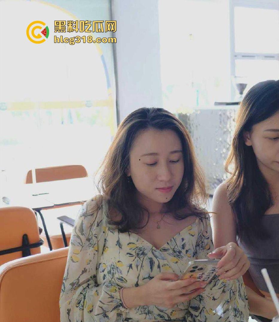 杭州广告公司【李佳怡】微信聊骚勾引网恋对象，一本正经的反差婊，不雅视频和照片曝光流出！  第8张