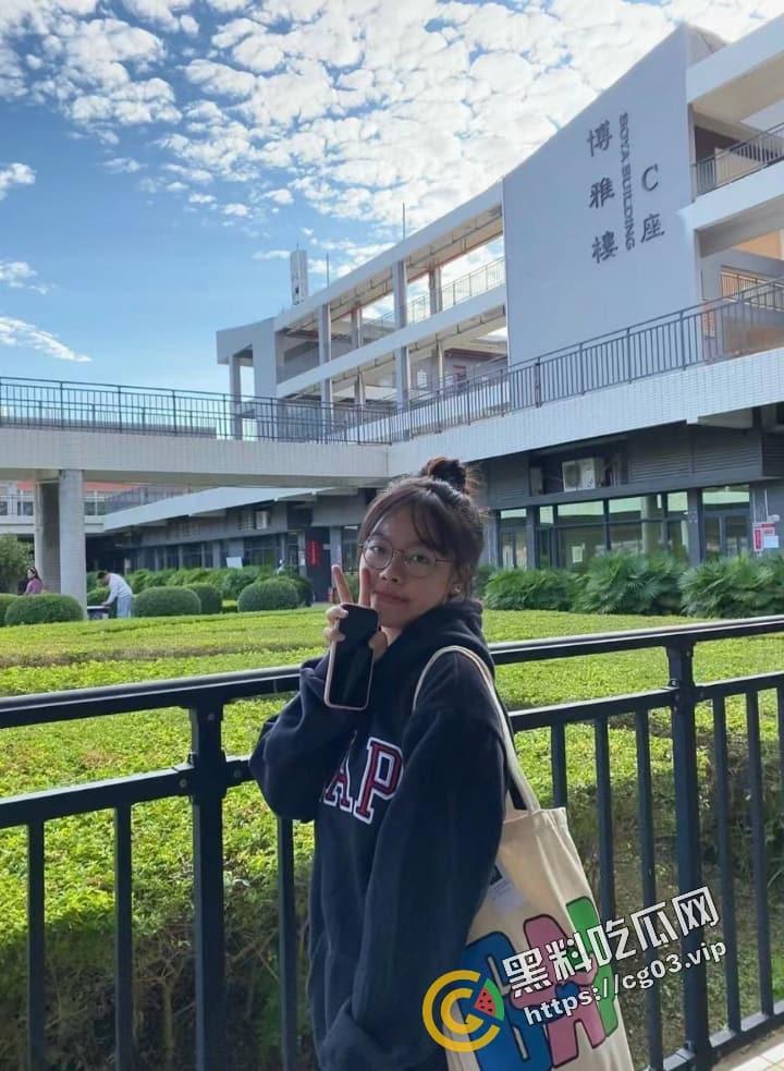 广东岭南职业技术学院【程思怡】缺钱找金主包养 露脸口交性爱视频流出 被前男友曝光  第2张