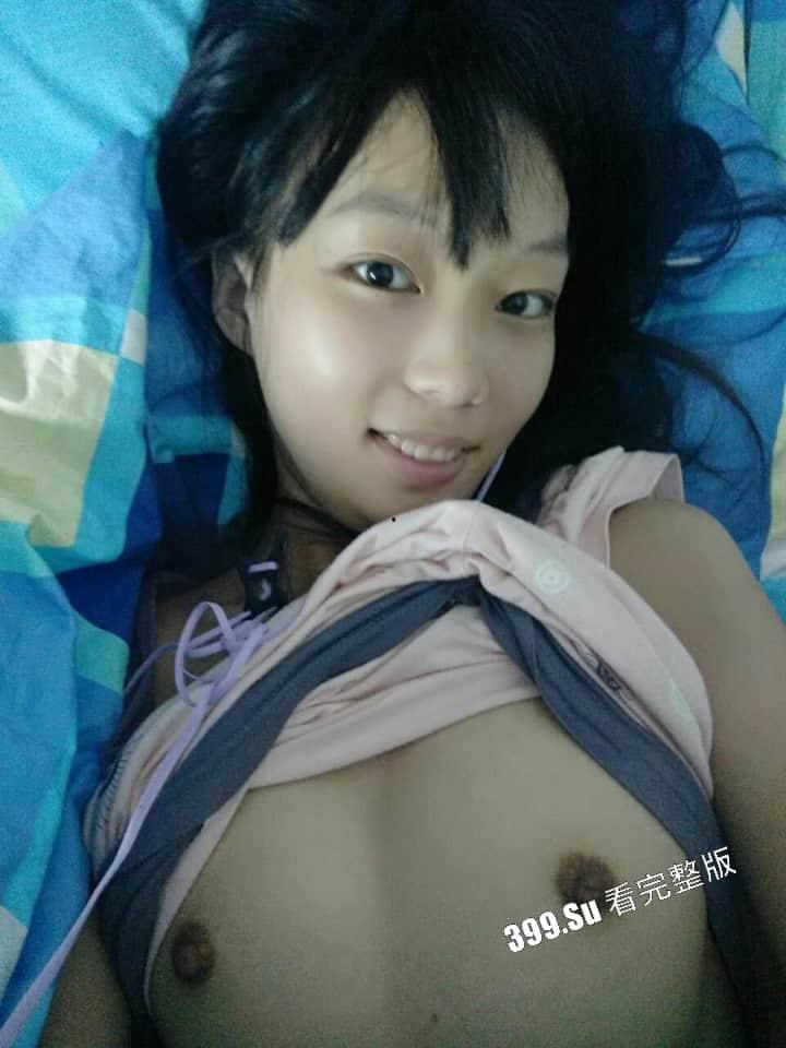 浙大颜值清纯女大学生张竹君校园自拍流出 寝室自慰发骚摸奶乳头异常敏感 粉嫩娇体，全程高能刺激  第4张