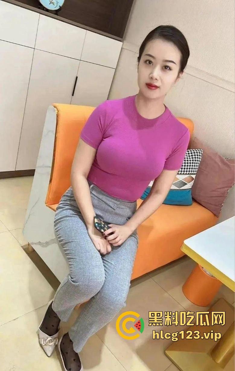 抖音爆料！江苏31岁人妻【你的晴姨】丝袜诱惑不穿内裤，妩媚撩人引发热议！  第7张