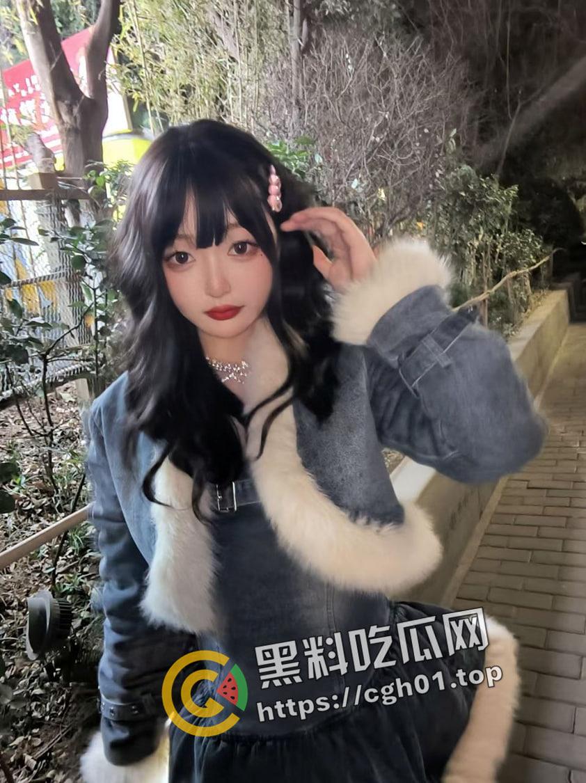 瓜友投稿！扬州职业大学【李茜甜】欲求不满骚母狗求群p 联系方式曝光 她主人就不怕她被玩坏嘛  第1张