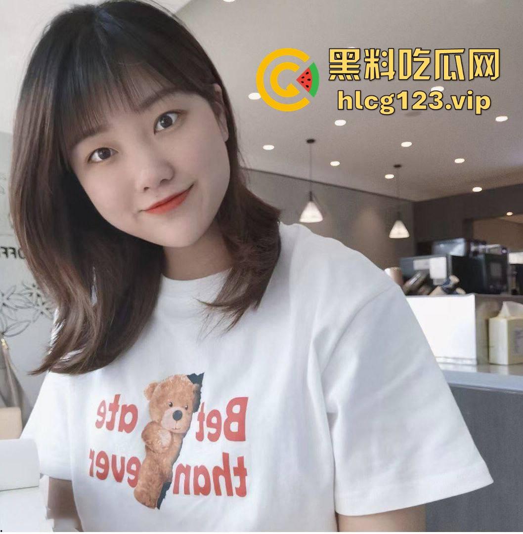 刚毕业女大学生遭男友威胁！私密高清全程录播曝光，尺度口交画面令人震惊！  第4张