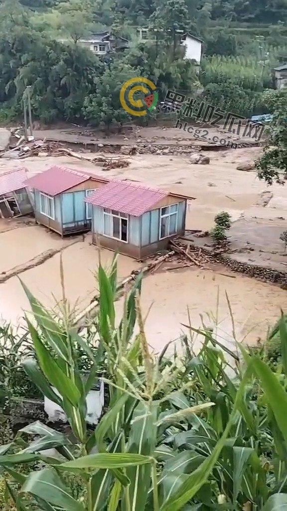 四川雅安汉源县暴雨肆虐：30余人失联，灾后现场触目惊心  第5张