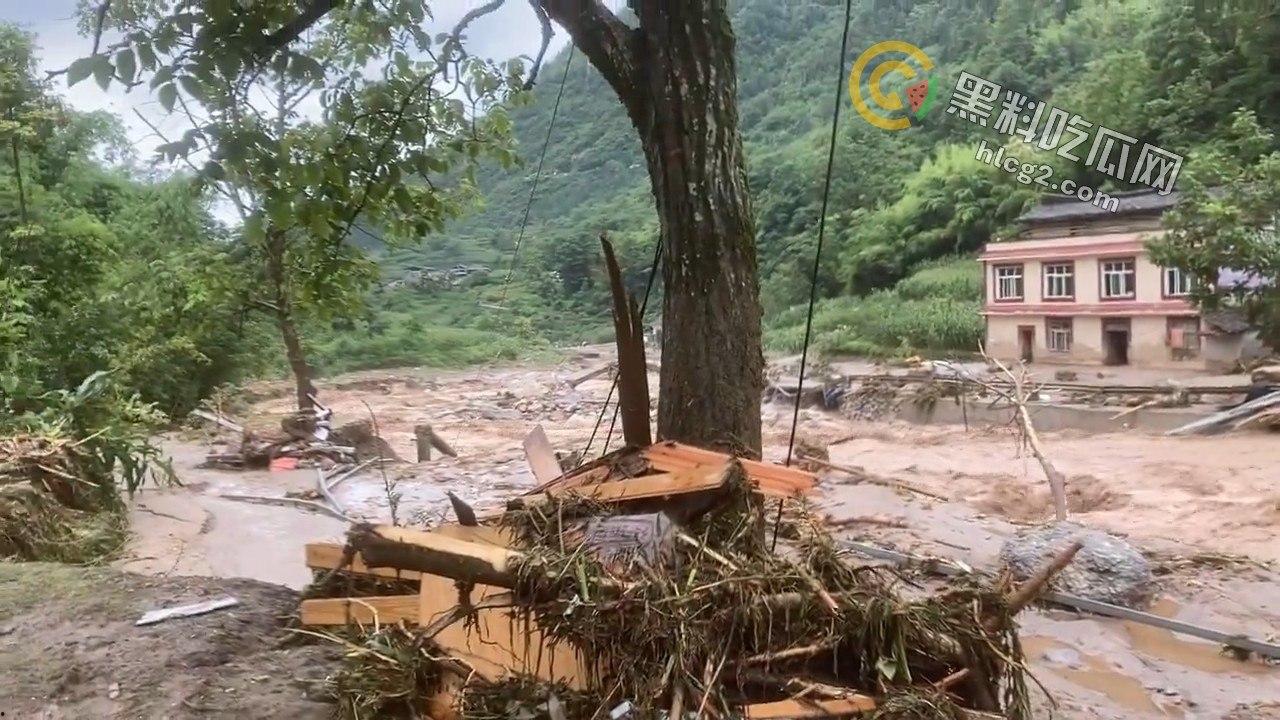 四川雅安汉源县暴雨肆虐：30余人失联，灾后现场触目惊心  第7张