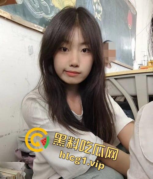 医生偷拍年轻嫩妹王雪检查全程！双腿大开取白带，清纯妹子惨遭曝光！  第1张