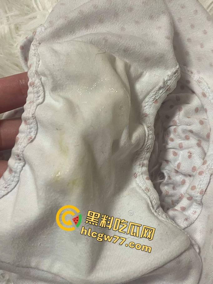 二次元【小鱼呆呆】脑户外露出,Lo装萝莉嘴甜骚货,穿JK被金主野战爆操,小白虎嫩得发光! 第10张 二次元【小鱼呆呆】脑户外露出,Lo装萝莉嘴甜骚货,穿JK被金主野战爆操,小白虎嫩得发光! 第10张