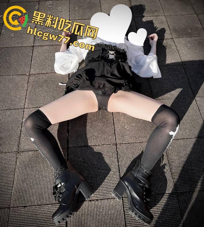 二次元【小鱼呆呆】脑户外露出,Lo装萝莉嘴甜骚货,穿JK被金主野战爆操,小白虎嫩得发光! 第11张 二次元【小鱼呆呆】脑户外露出,Lo装萝莉嘴甜骚货,穿JK被金主野战爆操,小白虎嫩得发光! 第11张